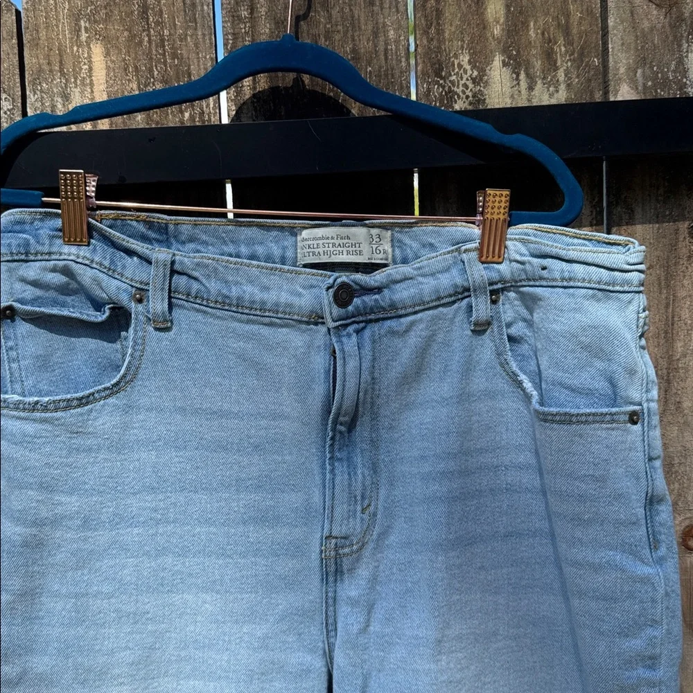Abercrombie & Fitch ultra high rise ankle straight jeans, raw hem, size 16R
